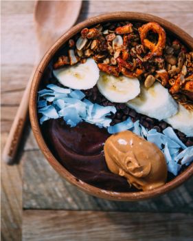 Acai Bowls: What You Need To Know, Plus 5 Recipes!