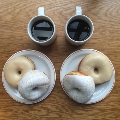 Saturday: Doughnuts and Coffee @doughnut_hatch in @bird_restaurant. Coffee glaze and vanilla with honey washed down with black coffee. #symmetrybreakfast #breakfast #symmetry #shoreditch #birdrestaurant #doughnuthatch #doughnutsforbreakfast #takemebacktonyc (at BIRD)