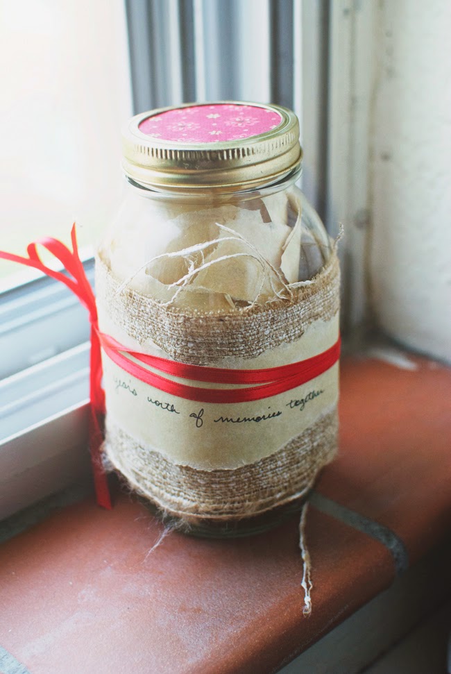 Memory Jar - 25+ Sweet Gifts for Him for Valentine's Day - NoBiggie.net